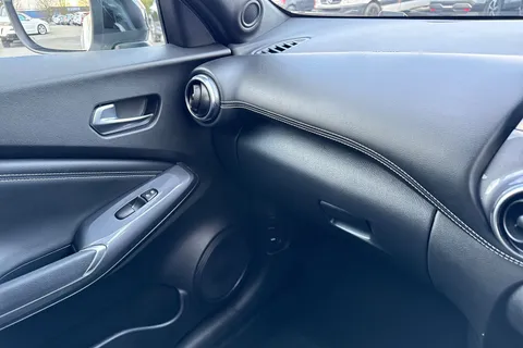 PK72YCP Nissan Juke 1.0 DIG-T N-Connecta DCT Auto Euro 6 (s/s) 5dr Thumbnail #59