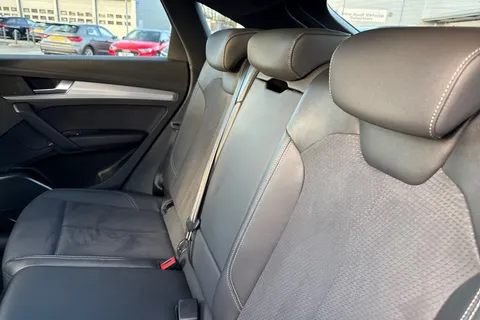 DA22AZZ Audi Q5 S line 40 TDI quattro 204 PS S tronic Thumbnail #18