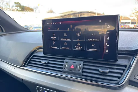 DA22AZZ Audi Q5 S line 40 TDI quattro 204 PS S tronic Thumbnail #41