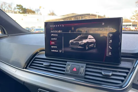 DA22AZZ Audi Q5 S line 40 TDI quattro 204 PS S tronic Thumbnail #42