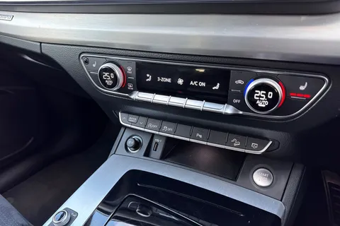 DA22AZZ Audi Q5 S line 40 TDI quattro 204 PS S tronic Thumbnail #45