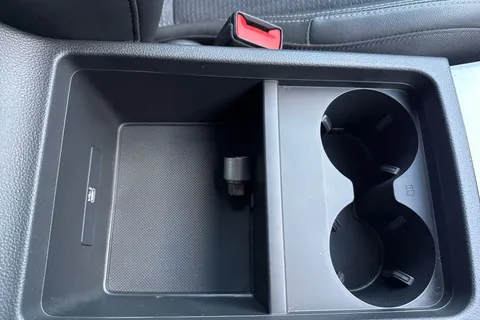 DA22AZZ Audi Q5 S line 40 TDI quattro 204 PS S tronic Thumbnail #47