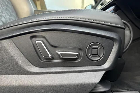 PN75GWG Audi SQ8 SUV  Black Edition TFSI  507 PS tiptronic Thumbnail #32