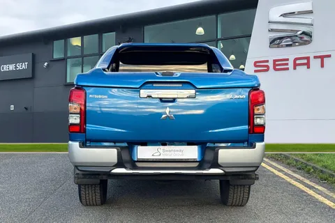 WM69NZO Mitsubishi L200 2.2 DI-D DC Barbarian 4WD Euro 6 (s/s) 4dr Thumbnail #5