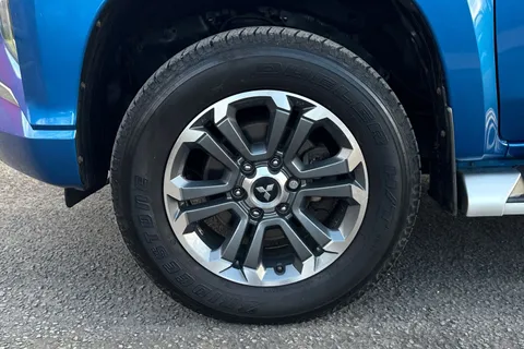 WM69NZO Mitsubishi L200 2.2 DI-D DC Barbarian 4WD Euro 6 (s/s) 4dr Thumbnail #11