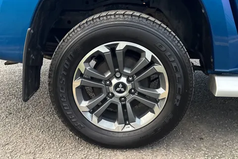 WM69NZO Mitsubishi L200 2.2 DI-D DC Barbarian 4WD Euro 6 (s/s) 4dr Thumbnail #13