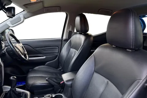 WM69NZO Mitsubishi L200 2.2 DI-D DC Barbarian 4WD Euro 6 (s/s) 4dr Thumbnail #17