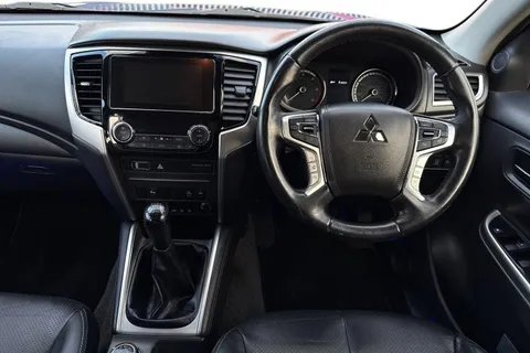 WM69NZO Mitsubishi L200 2.2 DI-D DC Barbarian 4WD Euro 6 (s/s) 4dr Thumbnail #19