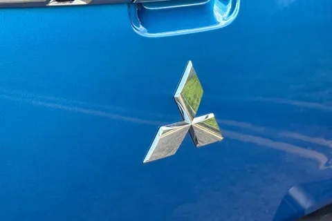 WM69NZO Mitsubishi L200 2.2 DI-D DC Barbarian 4WD Euro 6 (s/s) 4dr Thumbnail #31