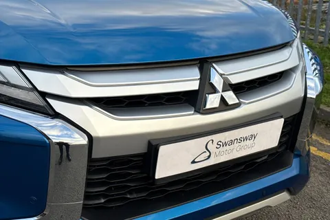 WM69NZO Mitsubishi L200 2.2 DI-D DC Barbarian 4WD Euro 6 (s/s) 4dr Thumbnail #42