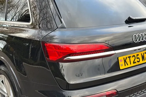 8 of 63 for Audi Q7 SUV S line 50 TDI quattro 286 PS tiptronic