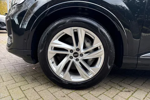 11 of 63 for Audi Q7 SUV S line 50 TDI quattro 286 PS tiptronic