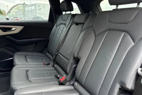 19 of 63 for Audi Q7 SUV S line 50 TDI quattro 286 PS tiptronic