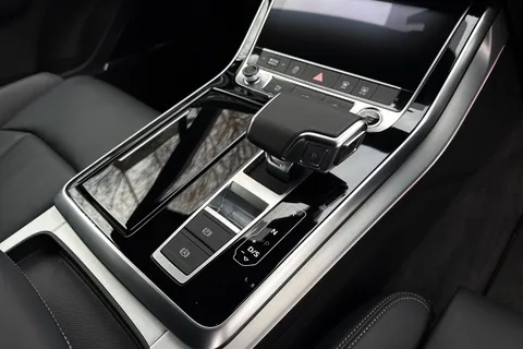 23 of 63 for Audi Q7 SUV S line 50 TDI quattro 286 PS tiptronic