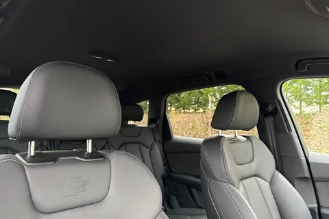 24 of 63 for Audi Q7 SUV S line 50 TDI quattro 286 PS tiptronic