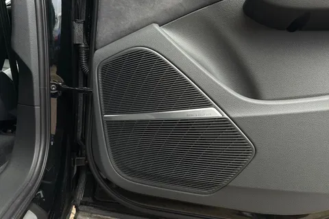 29 of 63 for Audi Q7 SUV S line 50 TDI quattro 286 PS tiptronic