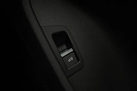 49 of 63 for Audi Q7 SUV S line 50 TDI quattro 286 PS tiptronic