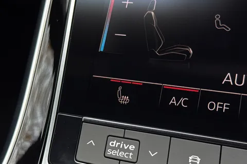 52 of 63 for Audi Q7 SUV S line 50 TDI quattro 286 PS tiptronic