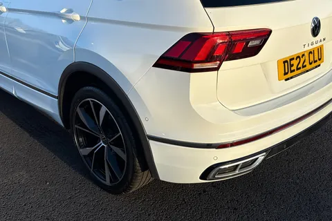 DE22CLU Volkswagen Tiguan 1.5 TSI 150 R-Line 5dr DSG Thumbnail #9