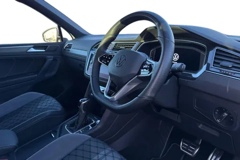 DE22CLU Volkswagen Tiguan 1.5 TSI 150 R-Line 5dr DSG Thumbnail #15