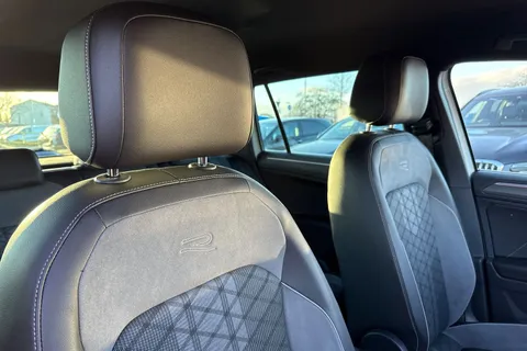 DE22CLU Volkswagen Tiguan 1.5 TSI 150 R-Line 5dr DSG Thumbnail #25