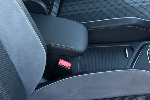 DE22CLU Volkswagen Tiguan 1.5 TSI 150 R-Line 5dr DSG Thumbnail #34