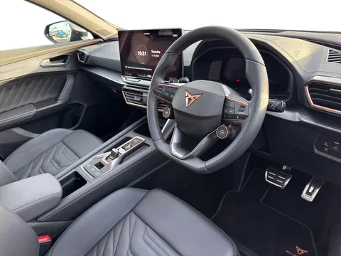 DF25JBZ CUPRA Formentor 2.0 TSI 333 VZ2 5dr DSG 4Drive **Panoramic sunroof** Thumbnail #8