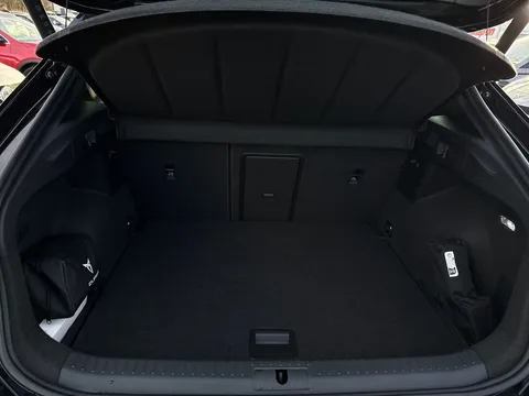 DF25JBZ CUPRA Formentor 2.0 TSI 333 VZ2 5dr DSG 4Drive **Panoramic sunroof** Thumbnail #10