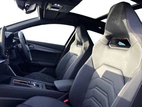 DF25JBZ CUPRA Formentor 2.0 TSI 333 VZ2 5dr DSG 4Drive **Panoramic sunroof** Thumbnail #11