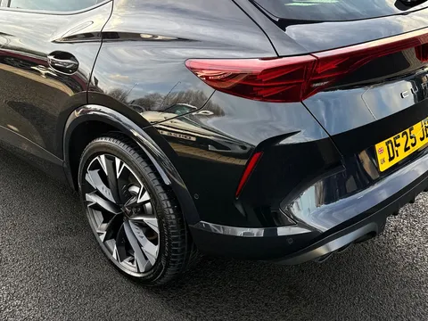 DF25JBZ CUPRA Formentor 2.0 TSI 333 VZ2 5dr DSG 4Drive **Panoramic sunroof** Thumbnail #16