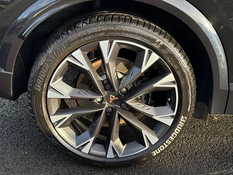 DF25JBZ CUPRA Formentor 2.0 TSI 333 VZ2 5dr DSG 4Drive **Panoramic sunroof** Thumbnail #24