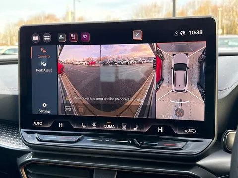 DF25JBZ CUPRA Formentor 2.0 TSI 333 VZ2 5dr DSG 4Drive **Panoramic sunroof** Thumbnail #37