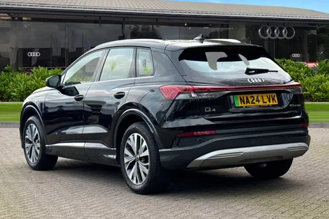 2 of 60 for Audi Q4 e-tron Q4 Sport 45 e-tron 210,00 kW