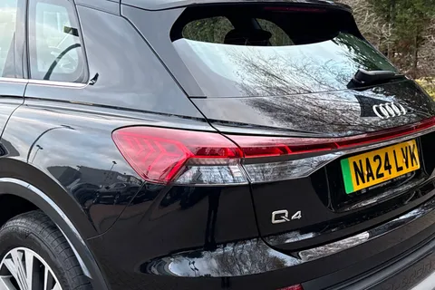 16 of 60 for Audi Q4 e-tron Q4 Sport 45 e-tron 210,00 kW