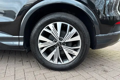 24 of 60 for Audi Q4 e-tron Q4 Sport 45 e-tron 210,00 kW