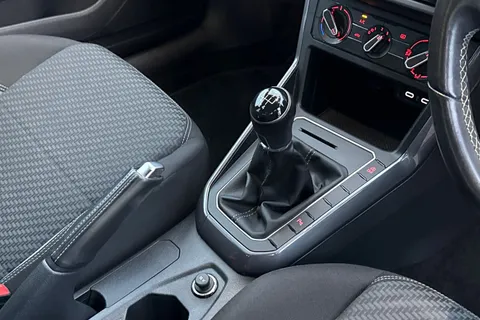 CF70EVU Volkswagen Polo 1.0 TSI 95 R-Line 5dr | Automatic Lights | Rear Tinted Glass Thumbnail #23