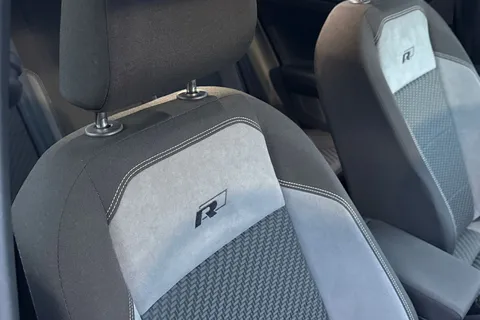 CF70EVU Volkswagen Polo 1.0 TSI 95 R-Line 5dr | Automatic Lights | Rear Tinted Glass Thumbnail #36