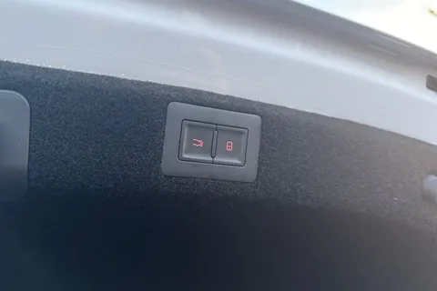 DV75SSX BYD SEAL 82.5kWh Excellence Auto AWD 4dr Thumbnail #26