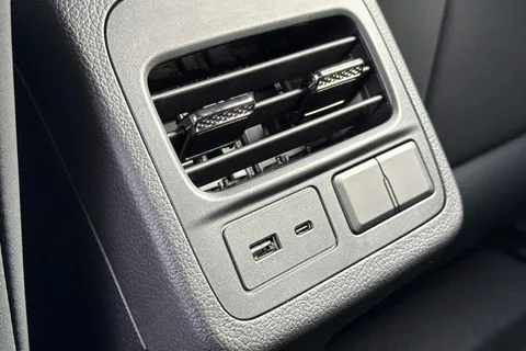  Omoda E5 61.05kWh Comfort SUV 5dr Electric Auto (204 ps) Thumbnail #36