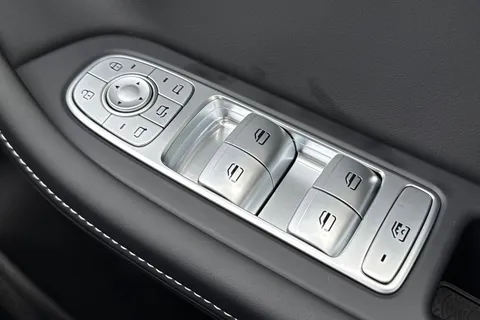  Omoda E5 61.05kWh Comfort SUV 5dr Electric Auto (204 ps) Thumbnail #40