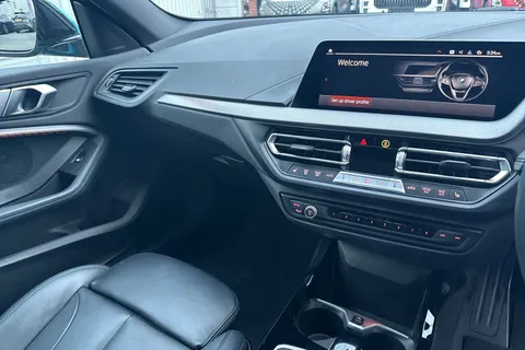 MC21VZT BMW 2 Series Gran Coupe 1.5 218i M Sport DCT Euro 6 (s/s) 4dr Thumbnail #21