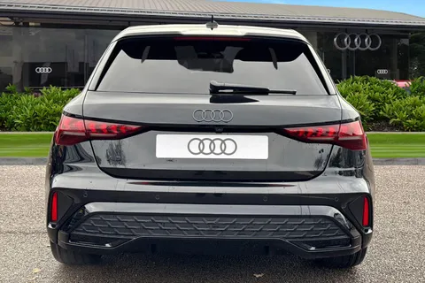  Audi A3 1.5 TFSI Black Edition Sportback Euro 6 (s/s) 5dr Thumbnail #5