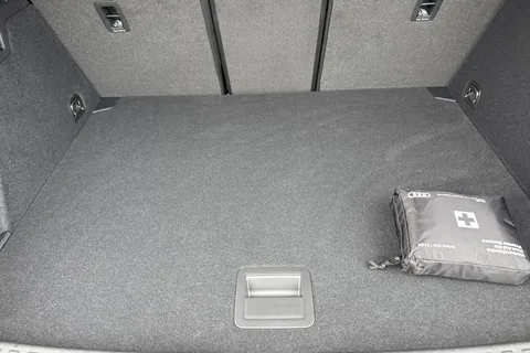  Audi A3 1.5 TFSI Black Edition Sportback Euro 6 (s/s) 5dr Thumbnail #7