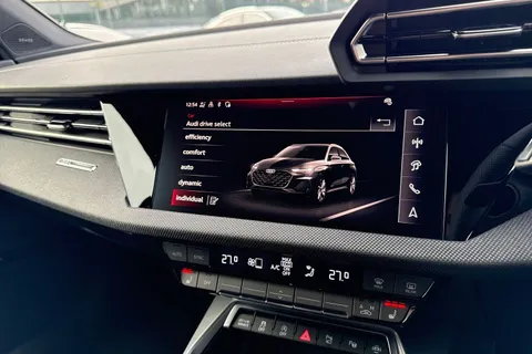  Audi A3 1.5 TFSI Black Edition Sportback Euro 6 (s/s) 5dr Thumbnail #44