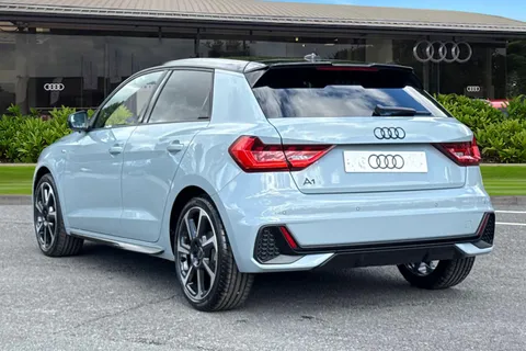 PX75KNZ Audi A1 Black Edition 30 TFSI  116 PS 6-speed Thumbnail #2