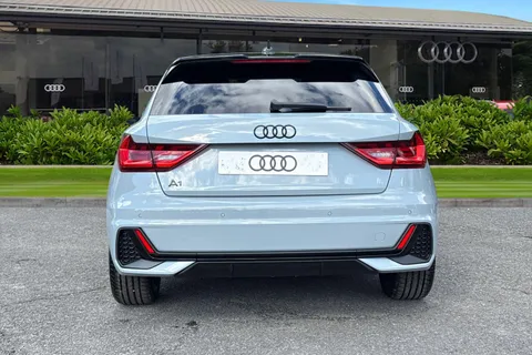 PX75KNZ Audi A1 Black Edition 30 TFSI  116 PS 6-speed Thumbnail #4