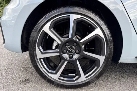 PX75KNZ Audi A1 Black Edition 30 TFSI  116 PS 6-speed Thumbnail #10