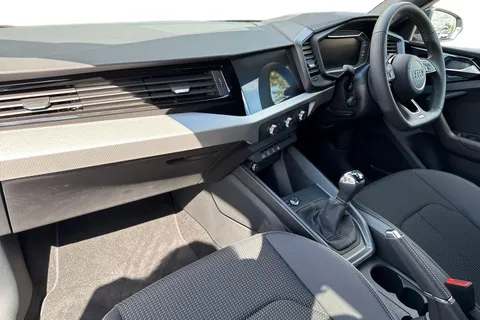 PX75KNZ Audi A1 Black Edition 30 TFSI  116 PS 6-speed Thumbnail #14