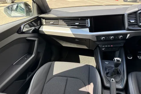 PX75KNZ Audi A1 Black Edition 30 TFSI  116 PS 6-speed Thumbnail #19