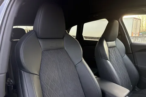 PN75FPZ Audi Q5 SUV Edition 1 TDI quattro 204 PS S tronic Thumbnail #23